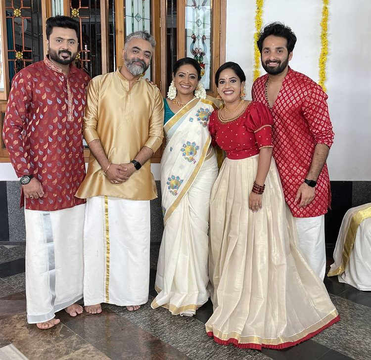 Kudumba vilakku serial